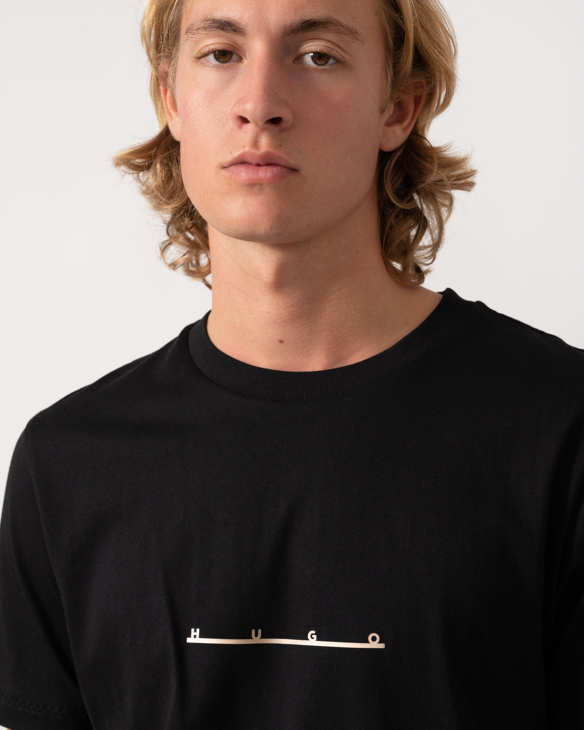 Close up of the HUGO Datri Mens T-Shirt - Black 001
