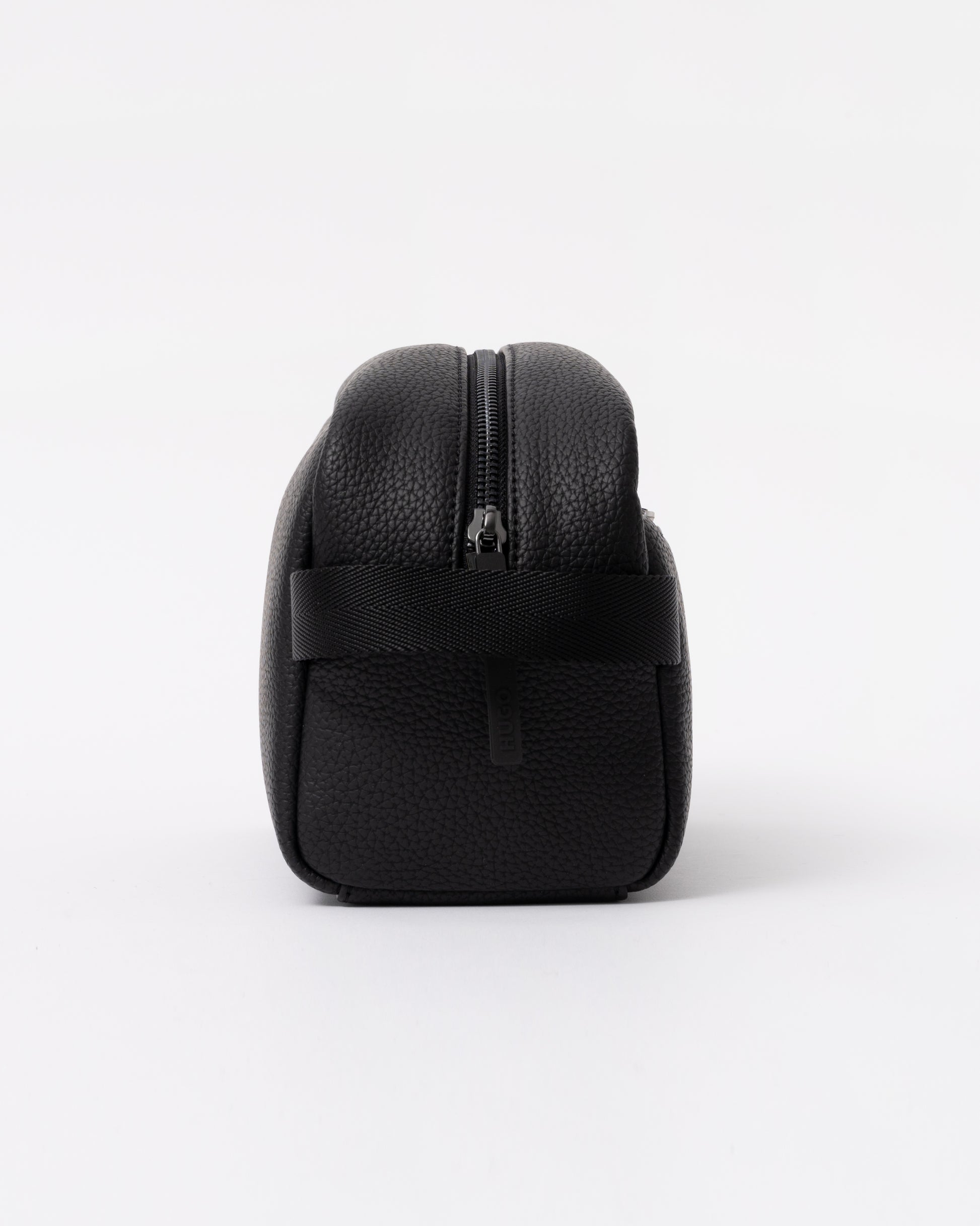 Discover designer mens washbags with HUGO's Ethon 2 Mens Washbag in Black 002