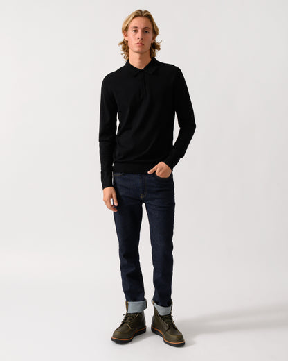 full length of a model wearing a HUGO San Pippo Mens Slim-fit knit polo with rear logo in Black 001