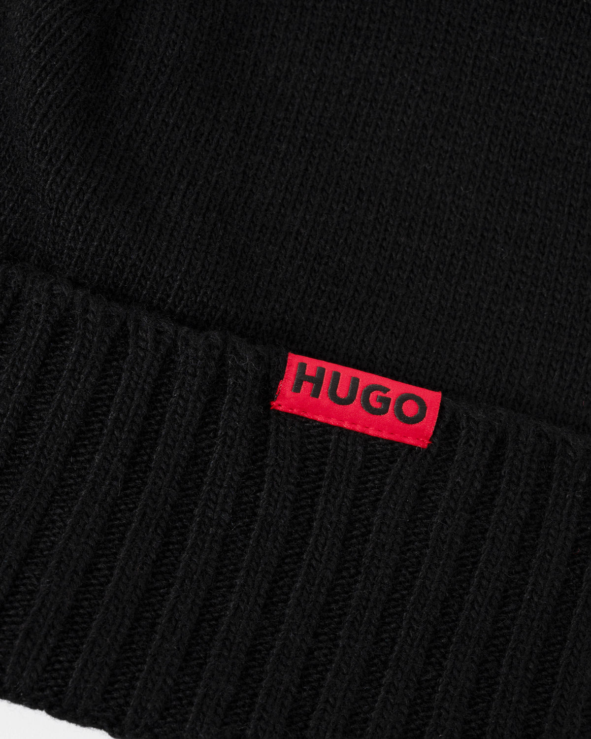 Logo on the HUGO Xanti Mens Beanie and Gloves Gift Set - Black 001
