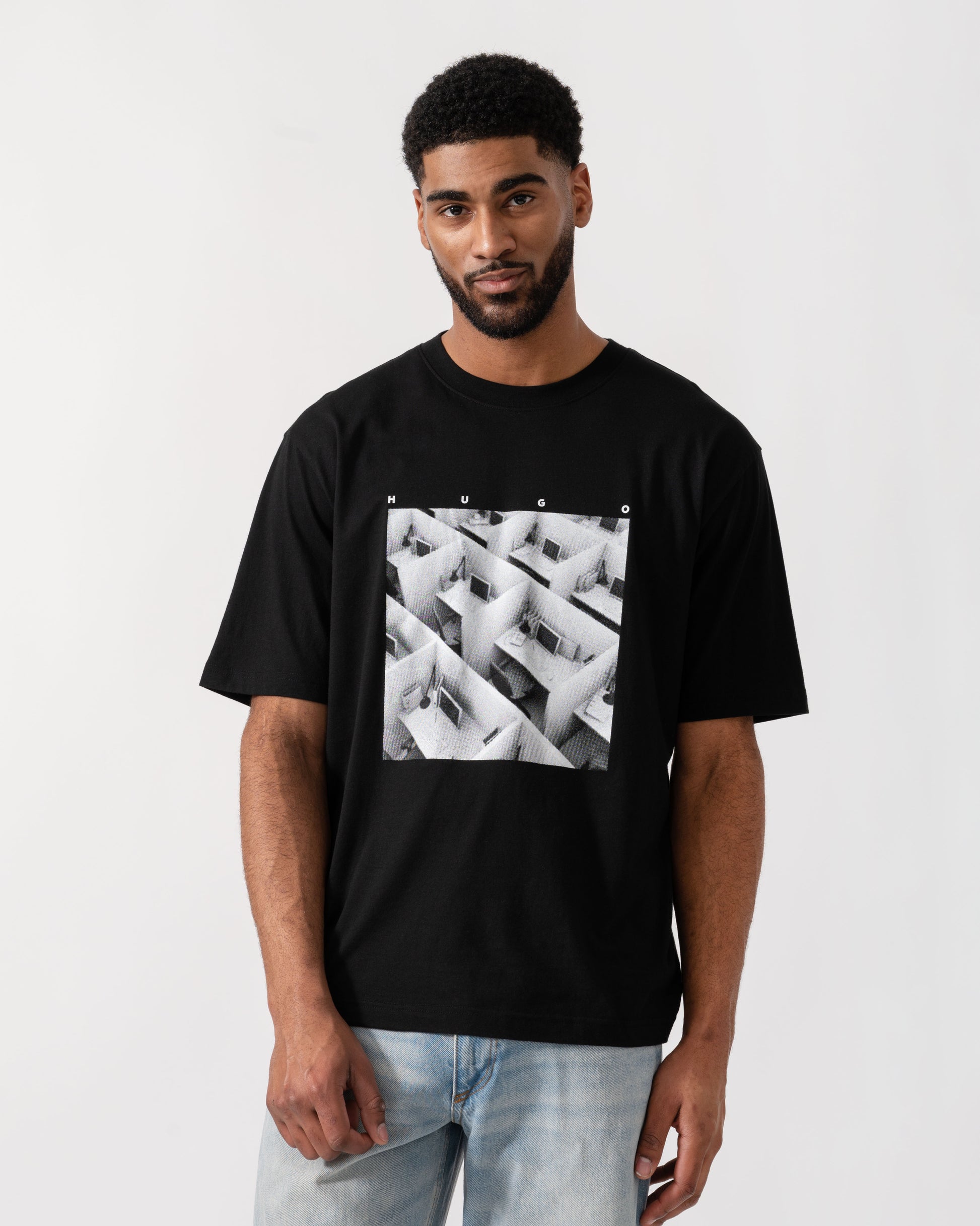 Model wearing HUGO Dodger Graphic T-Shirt in Black 001 -Main