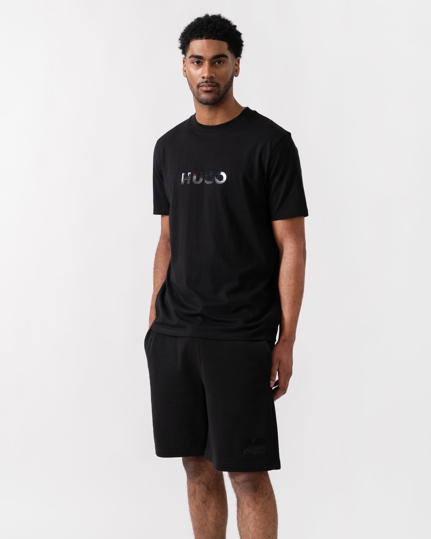 HUGO Dumeo Mens Tortoise-Logo T-Shirt in Cotton Jersey  - Black 001 | CHO | Designer Mens Short Sleeve T-Shirts
