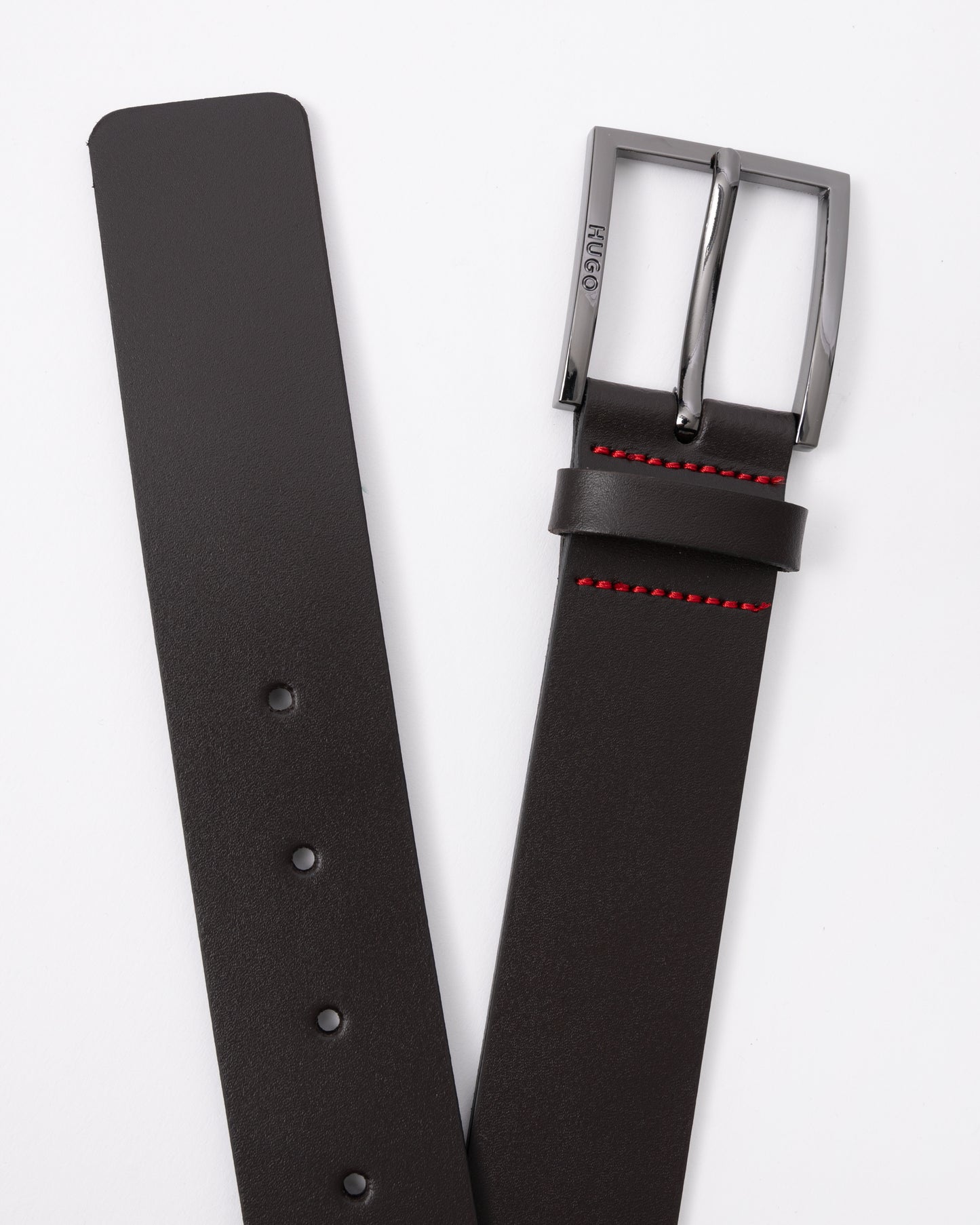 HUGO Mens Geek Smooth Leather Belt with Brushed Silver Buckle close up