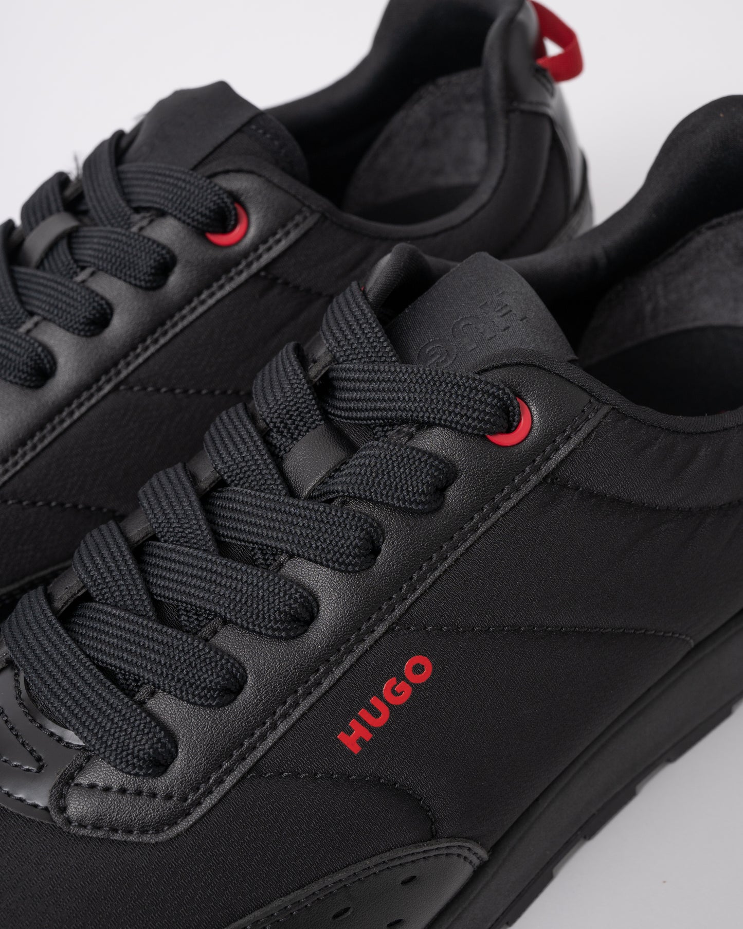 HUGO Icelin Runner Trainers - Black 006 - logo detail