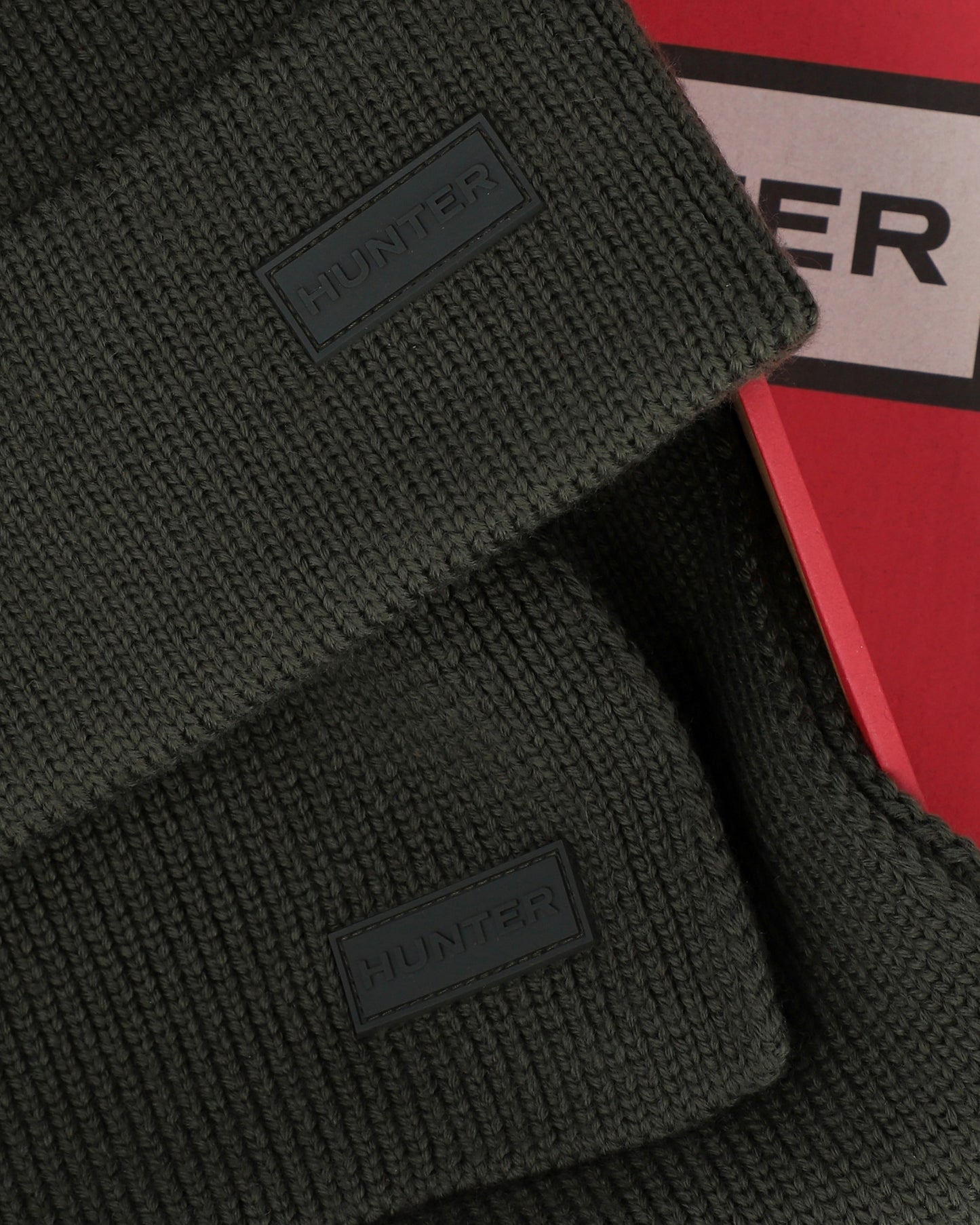 Hunter Unisex Arla Ribbed Cuff Beanie & Scarf Box Set - Kambaba