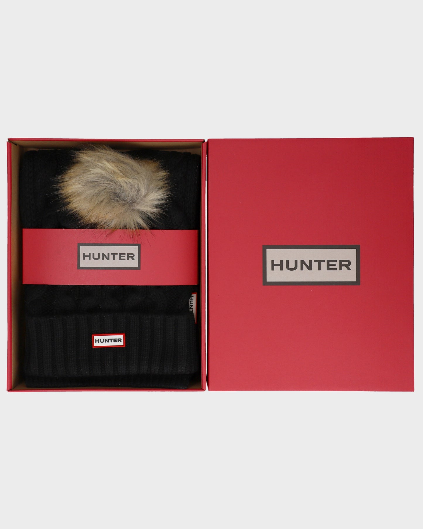 Hunter Unisex Cable Knit Fur Pom Beanie & Scarf Box Set - Black