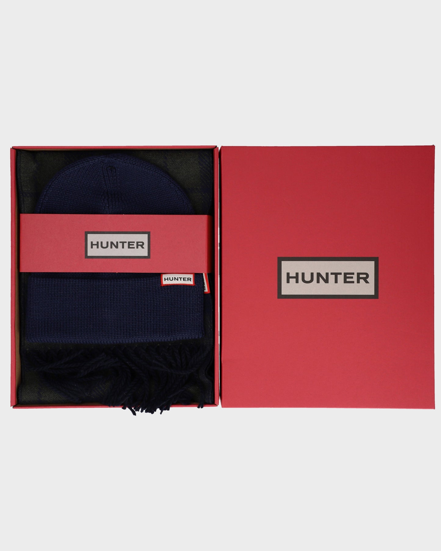 Hunter Unisex Cuff Beanie/Tartan Scarf Box Set - Hunter Navy