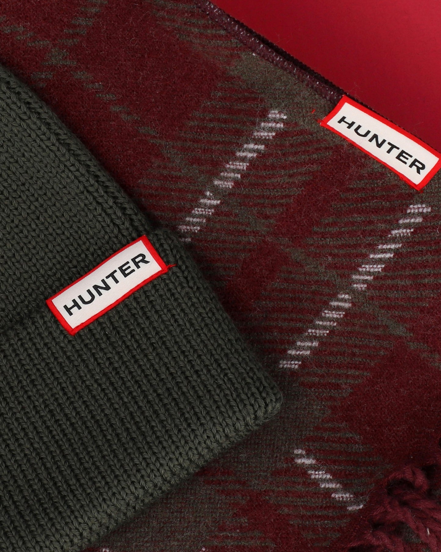 Hunter Unisex Cuff Beanie/Tartan Scarf Box Set - Kambaba