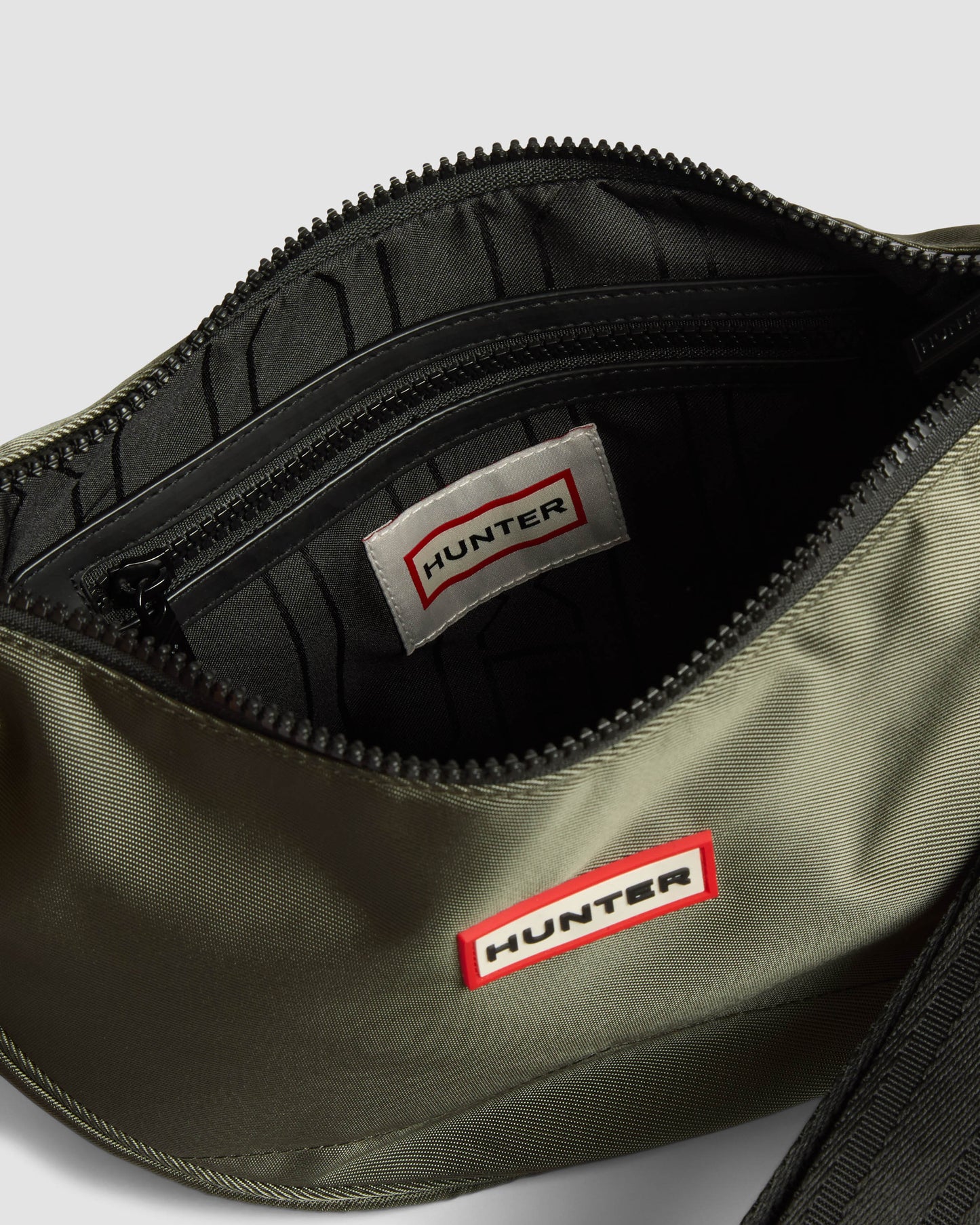 Hunter Claymorie Nylon Sling Bag - Kambaba
