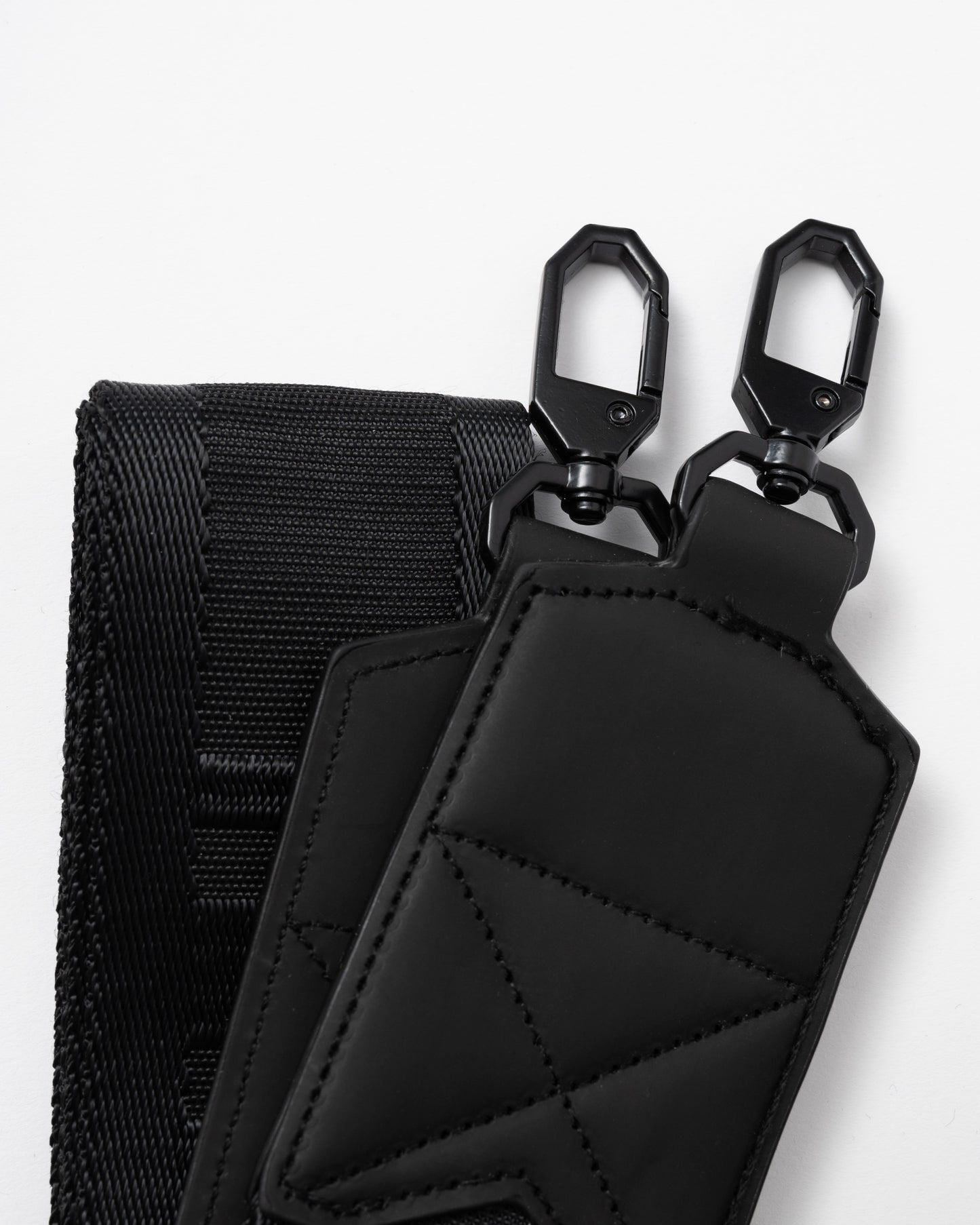 Hunter Alloa Borg Crossbody adjustable straps