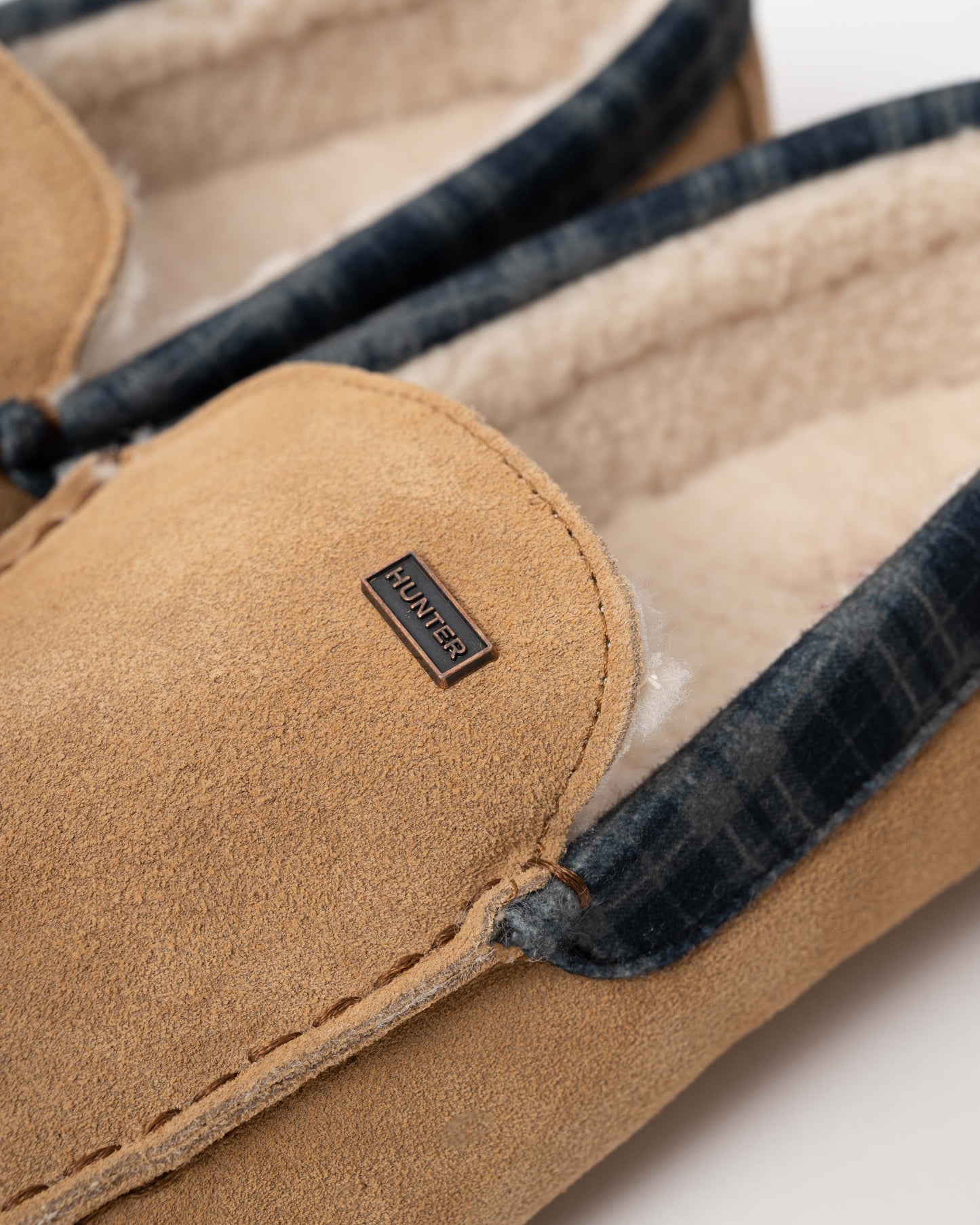 Hunter Mens Tartan Collar Moccasin Slipper - Biscuit