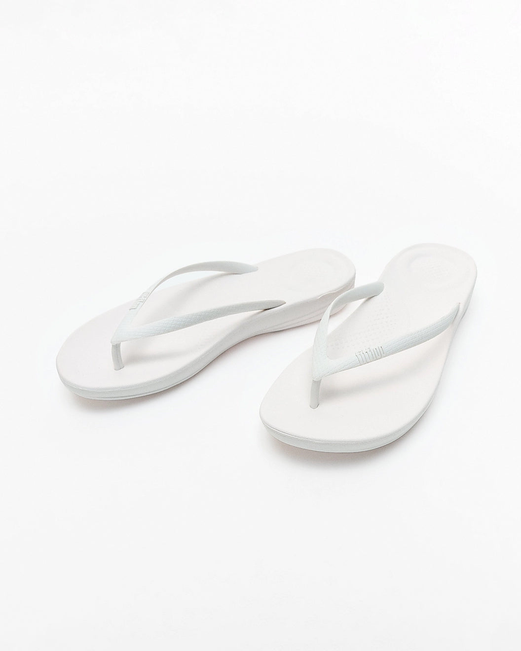 FitFlop Iqushion Womens Ergonomic Flip - Flops - Urban White 194 | CHO | Designer Womens Sandals
