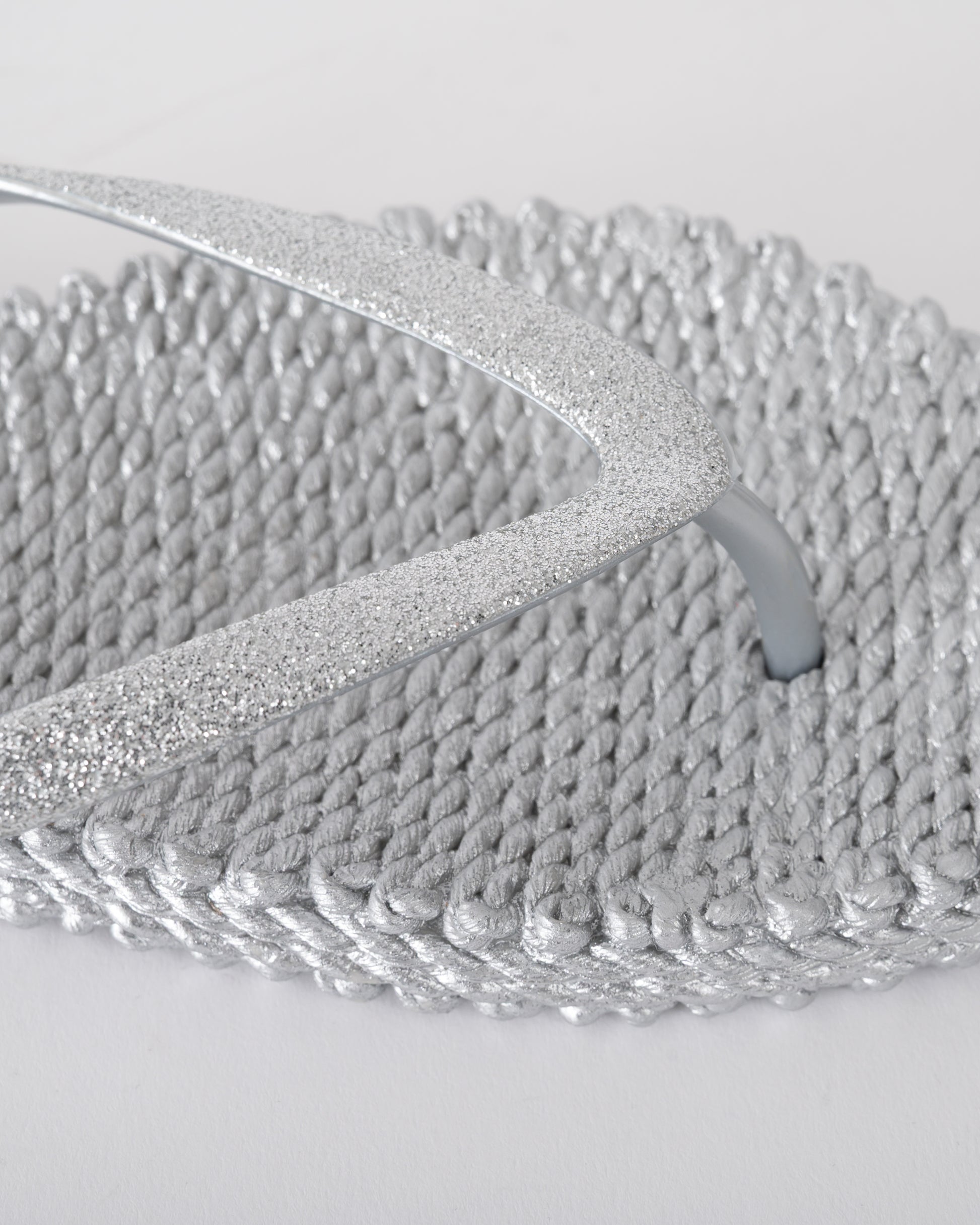 detail shot of Ilse Jacobsen Cheerful Glitter Womens Flip Flops in Silver