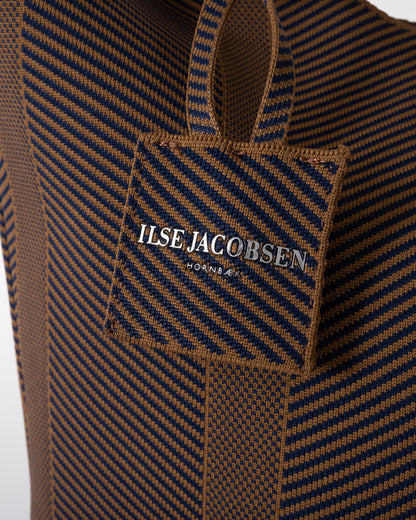 detail of Ilse Jacobsen Knitty Womens Knitted Bag in Dark Indigo and Buckthorn Brown