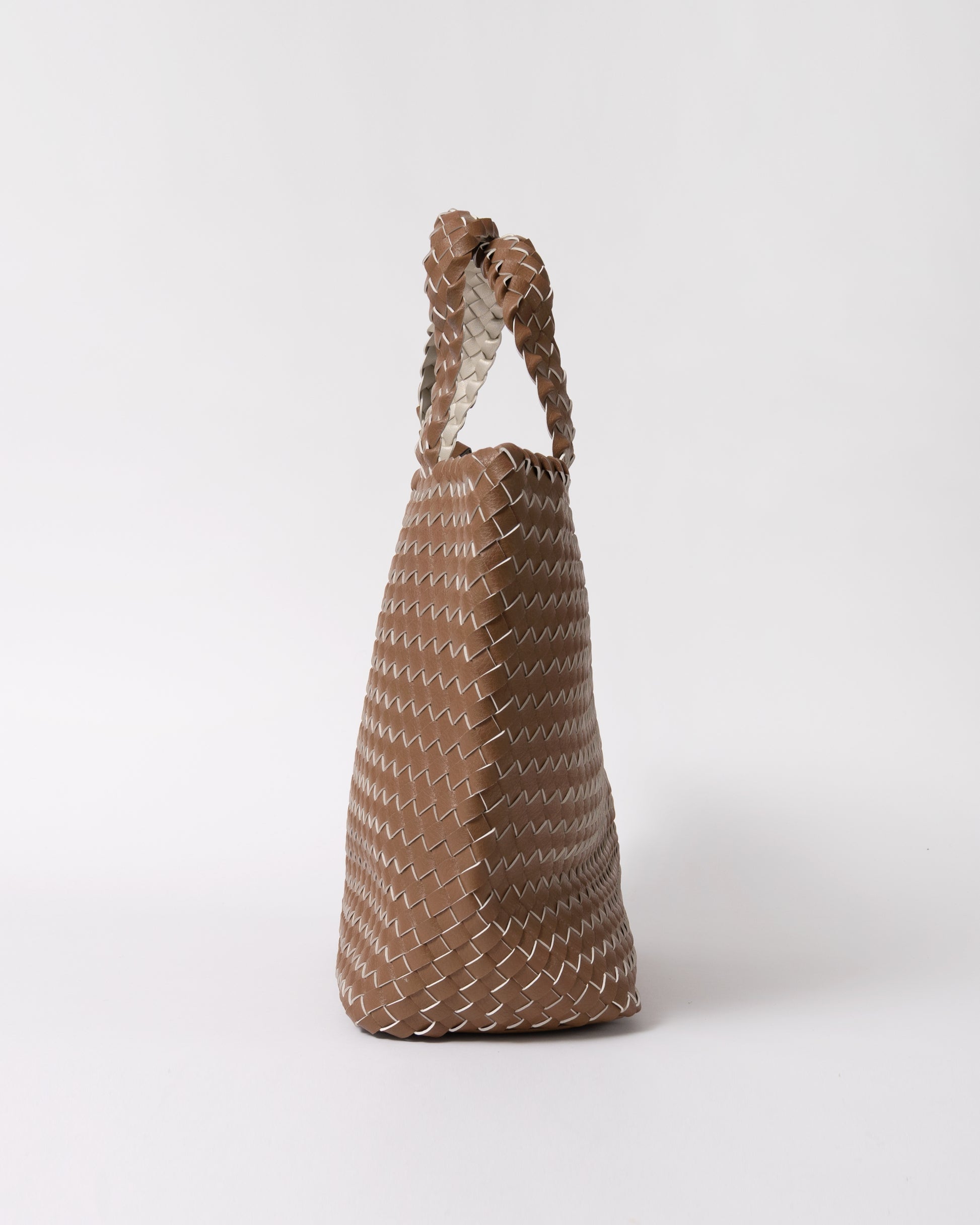 side of Ilse Jacobsen Reversible Braided Shopper in Goldy Sand Dollar Metallic 256133