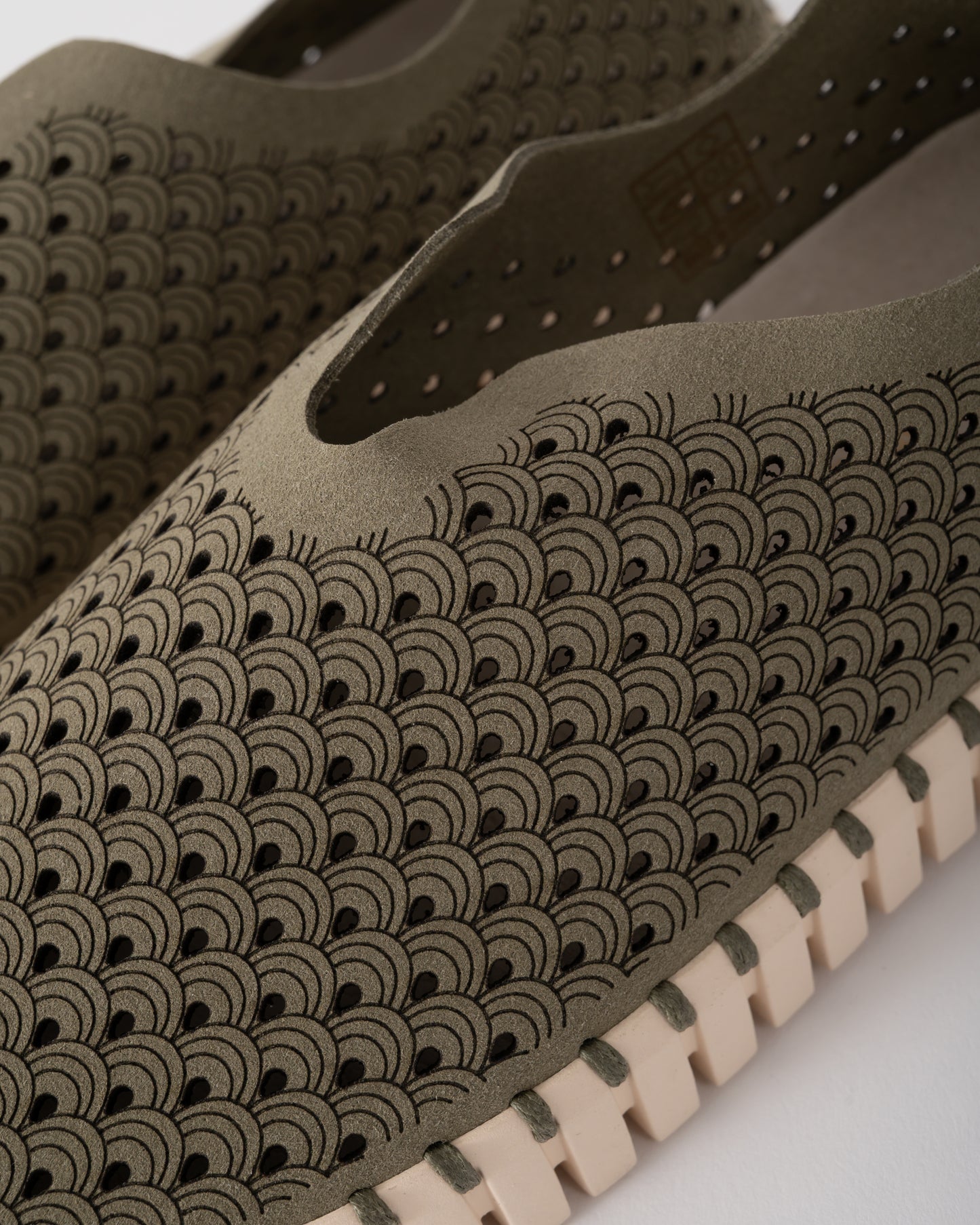 detail of Ilse Jacobsen Tulip Slip-In Womens Shoes in Army green