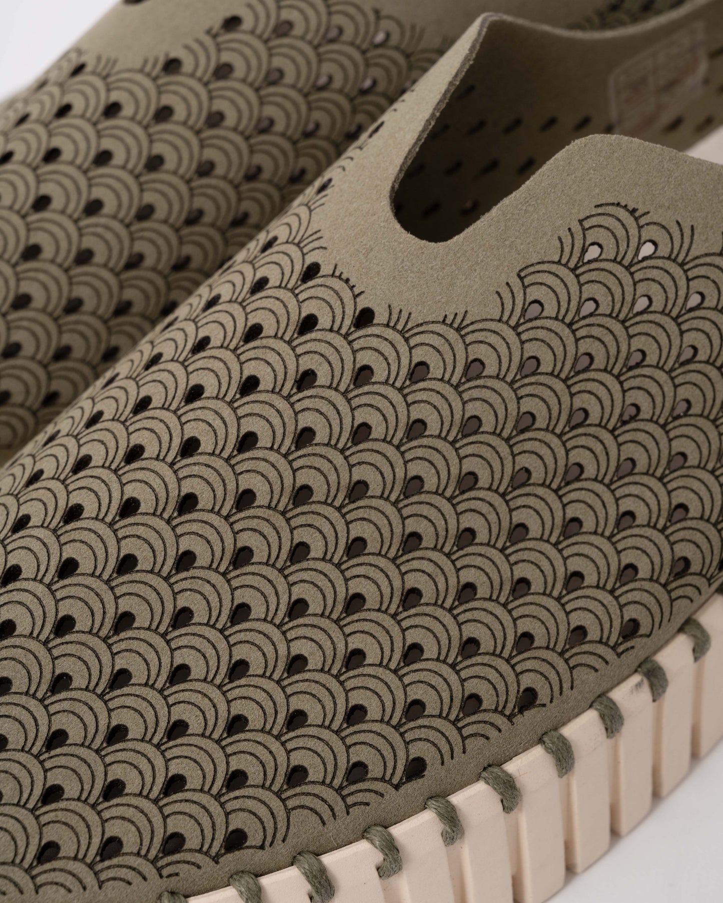 Tulip Slip-In Womens Platform Shoes in Army 410 - Detail