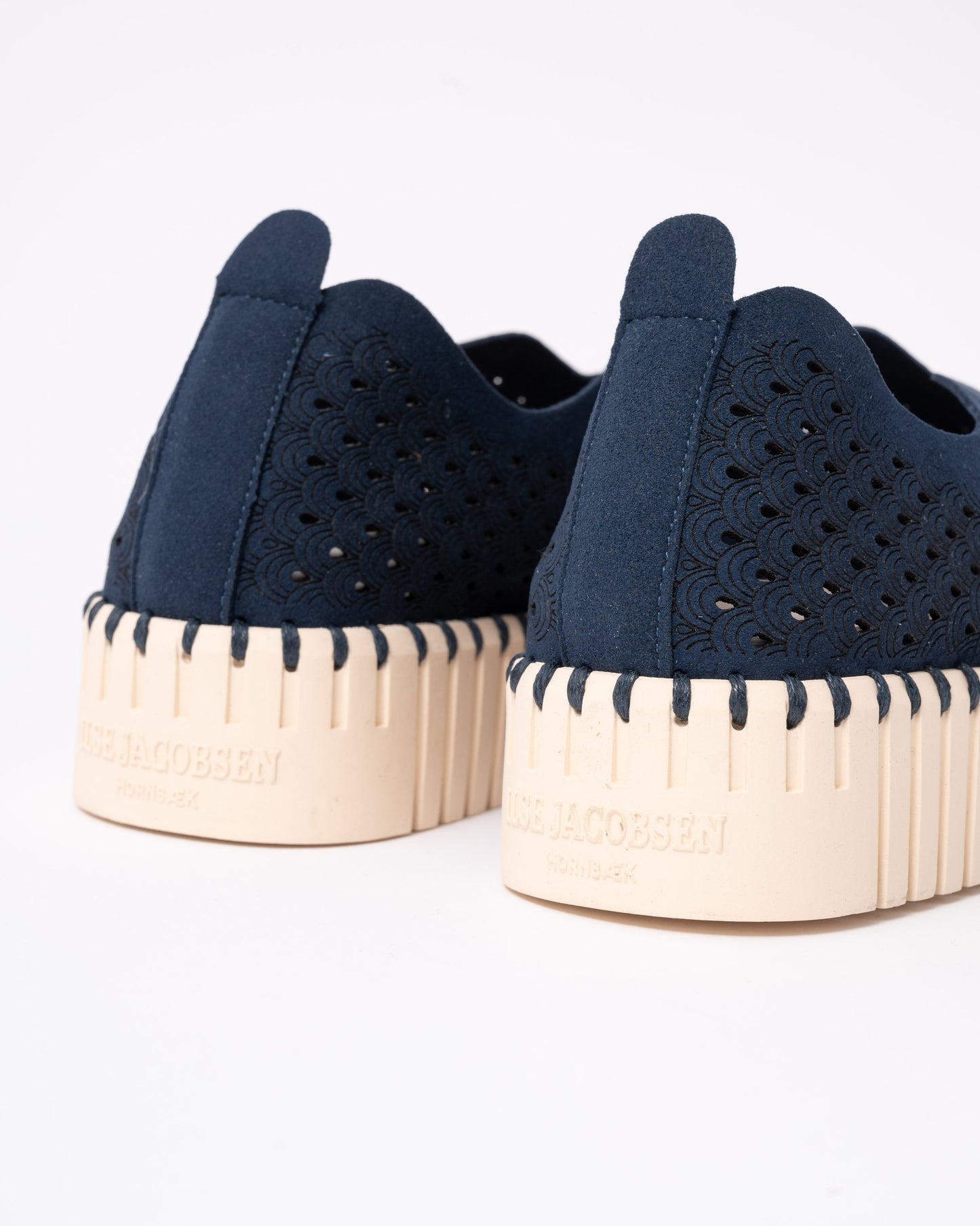 Ilse Jacobsen Tulip Slip-In Womens Platform Shoes in Dark Indigo 660 - heel