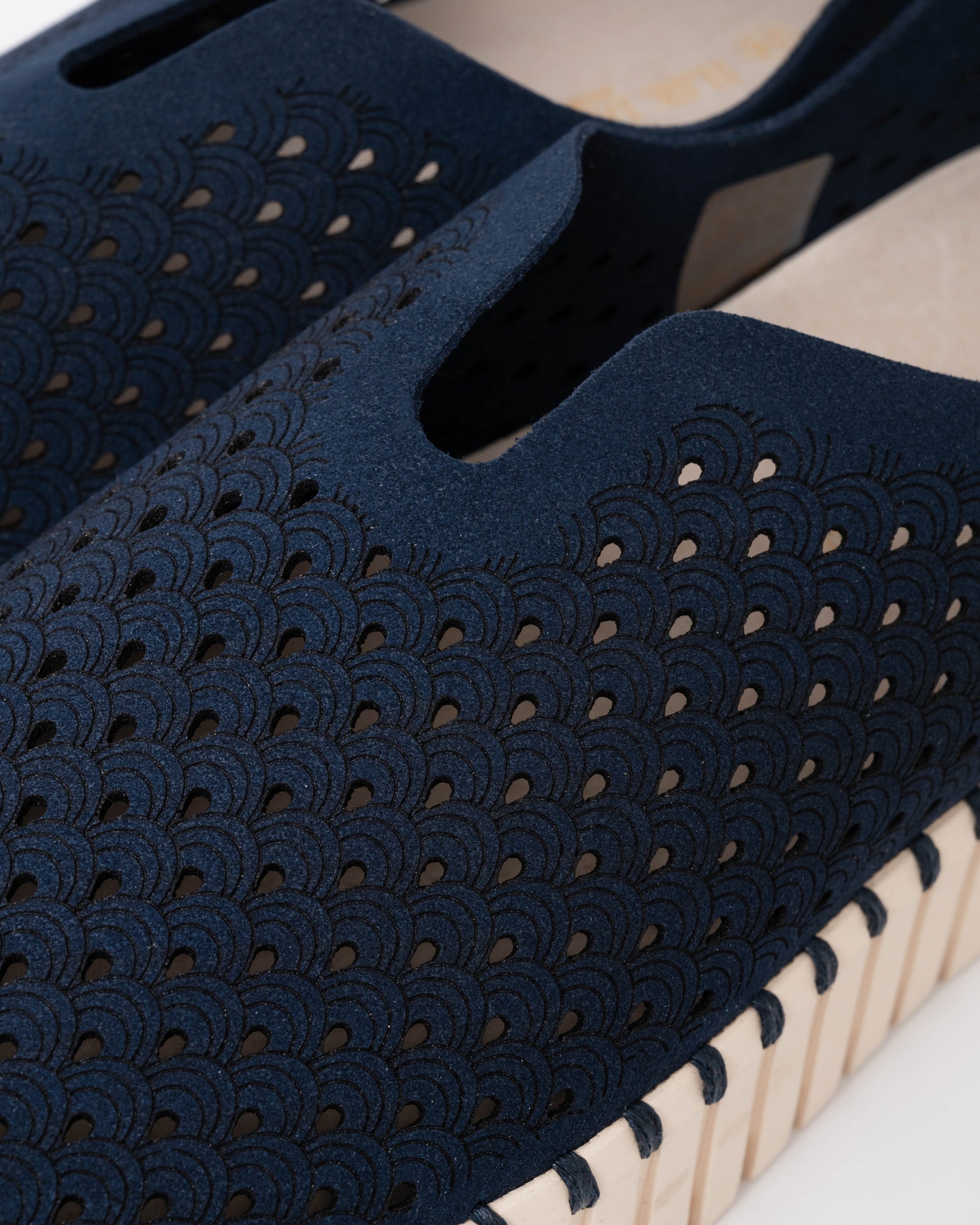 Ilse Jacobsen Tulip Slip-In Womens Platform Shoes in Dark Indigo 660 - detail