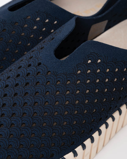 Ilse Jacobsen Tulip Slip-In Womens Platform Shoes in Dark Indigo 660 - detail