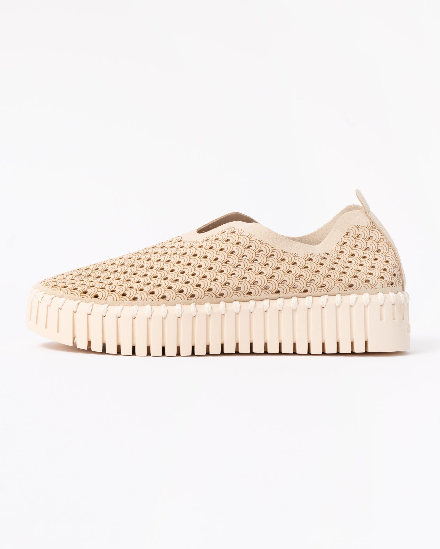 Tulip Slip-In Womens Platform Shoes in Kit 144 - side