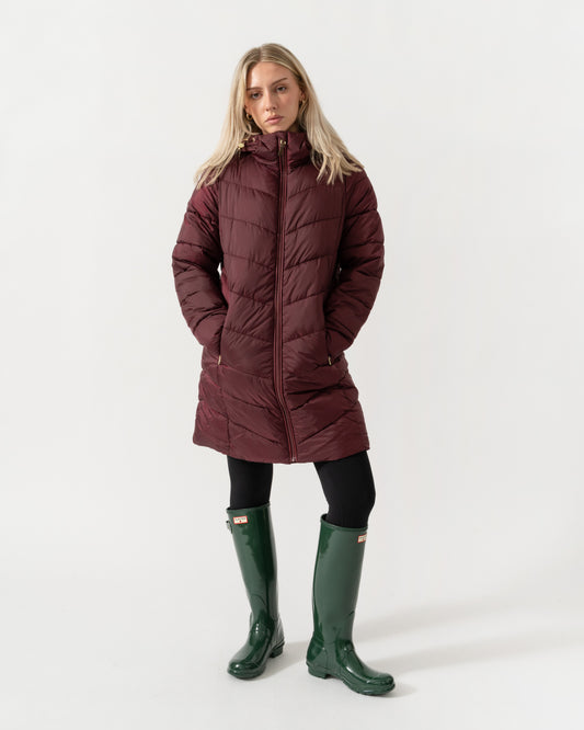 Model wearing the Joules Moorsdale Womens Parka - Port