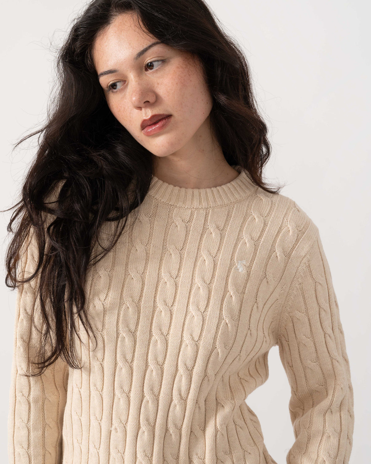 Collar detail of the Joules Womens Classic Cable Knit Jumper - Oatmeal