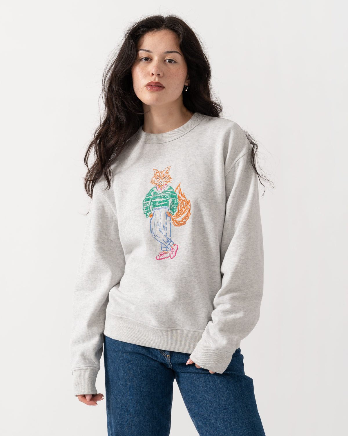 Front of the Joules Womens Embroidered Jonty Crew Neck Sweatshirt - Grey