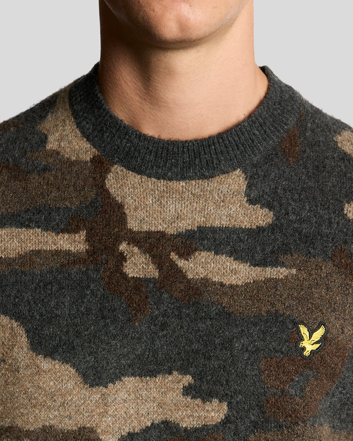 Lyle & Scott Brushed Camouflage Crew Neck Jumper - X077 Black Steel