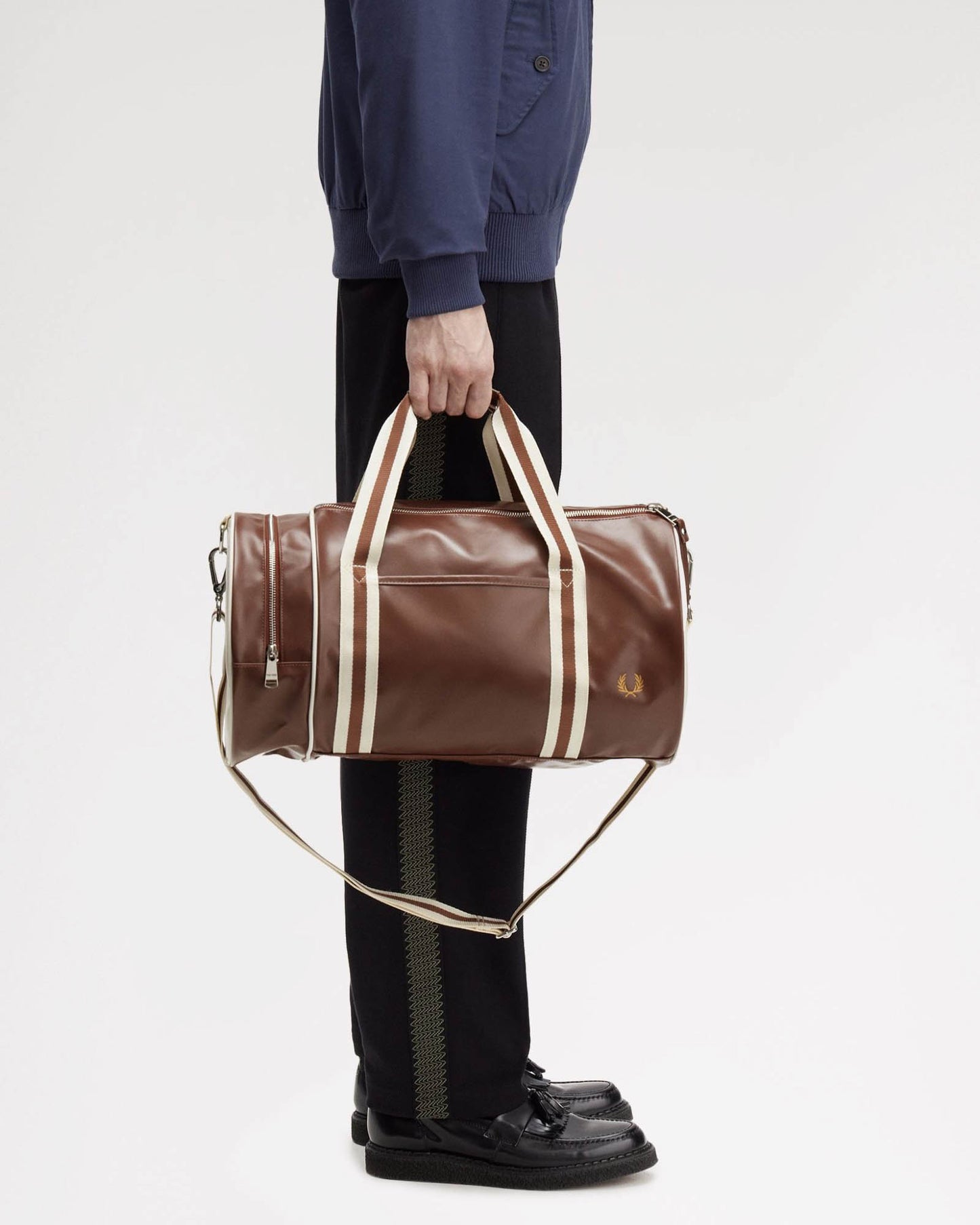 Fred Perry Recycled Polyester Classic Barrel Bag - Tan/Ecru J89