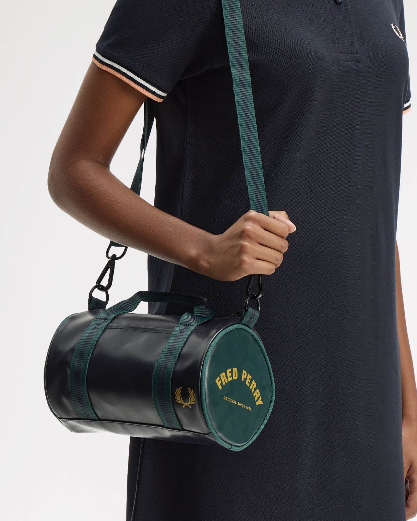 Fred Perry Classic Mini Barrel Bag - Navy/Grassroots 83A | CHO | Designer Mens Bags