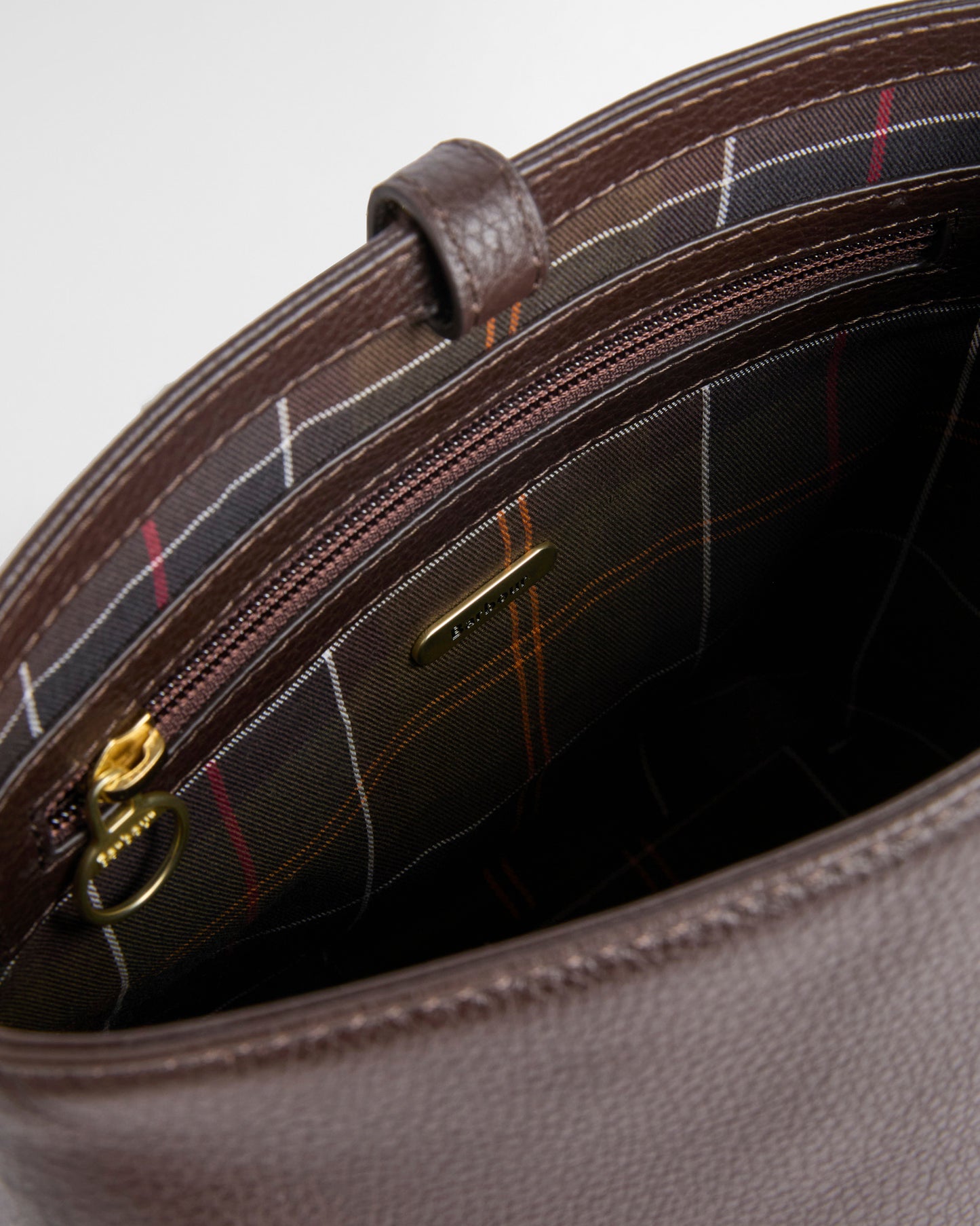 Barbour Cedar Womens Leather Bucket Bag - Rustic Brown inner detail