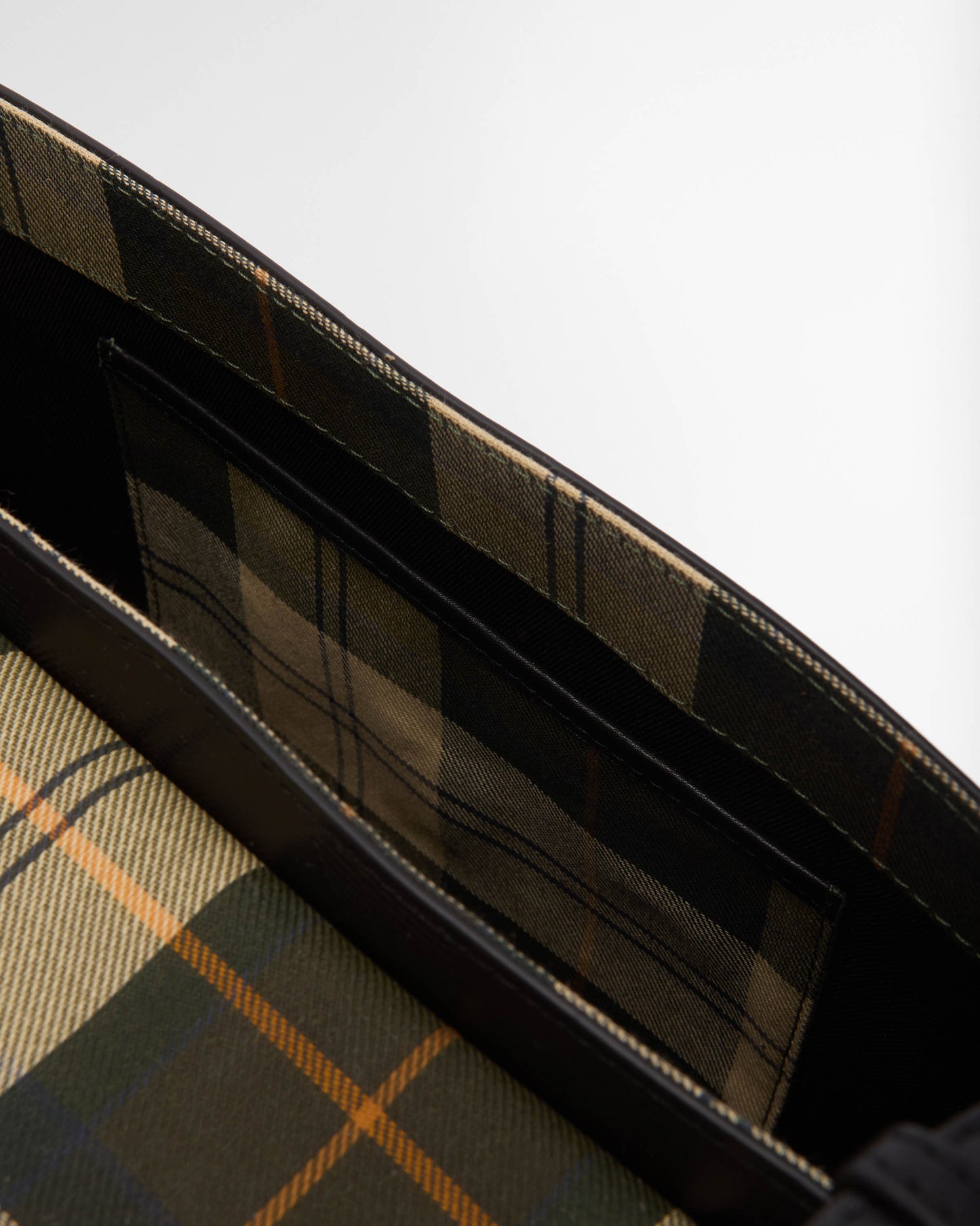 Barbour Rosa Womens Deboss Leather Crossbody Bag - Black/Deboss Tartan