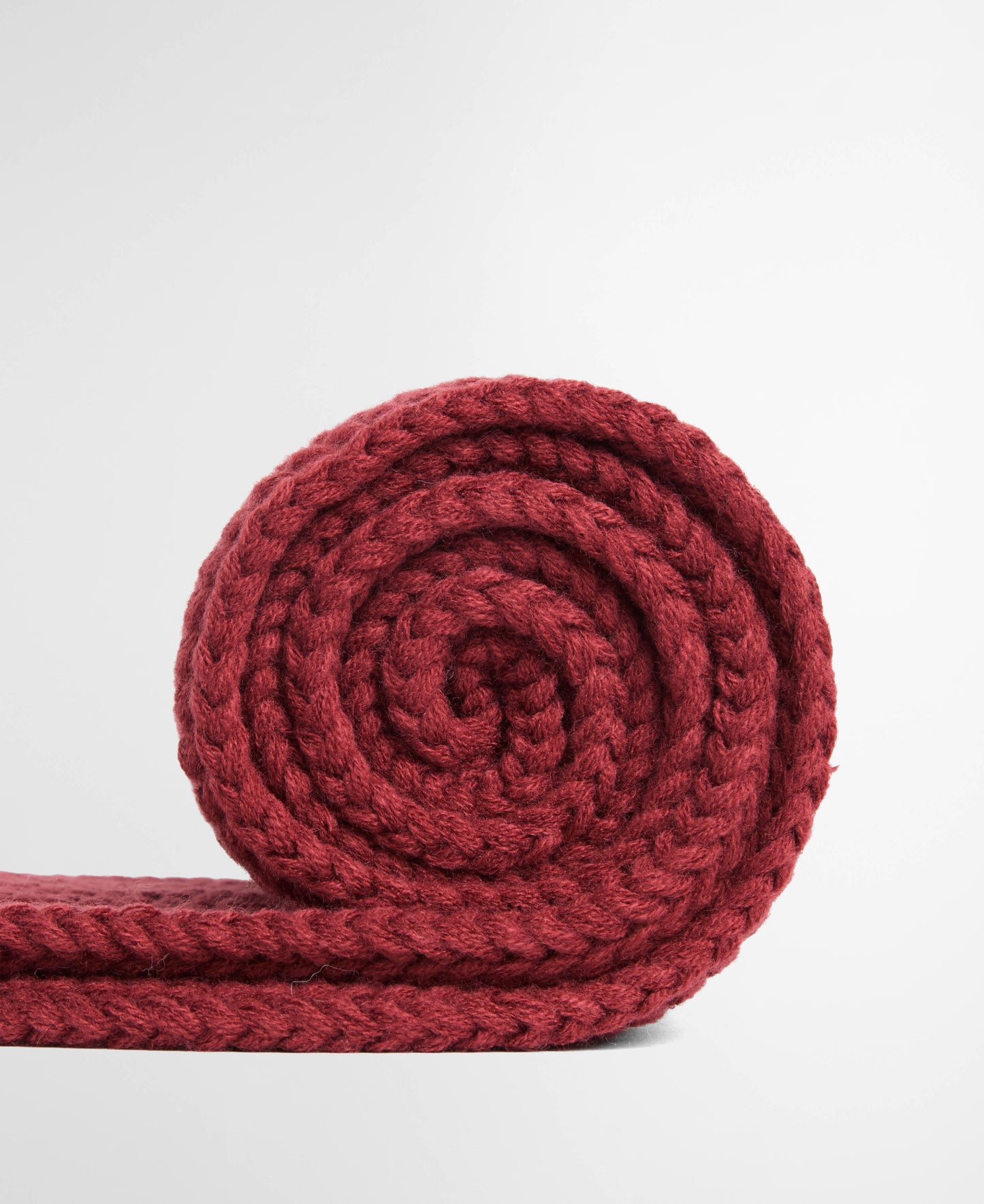 Barbour Saltburn Beanie & Scarf Gift Set - Cranberry