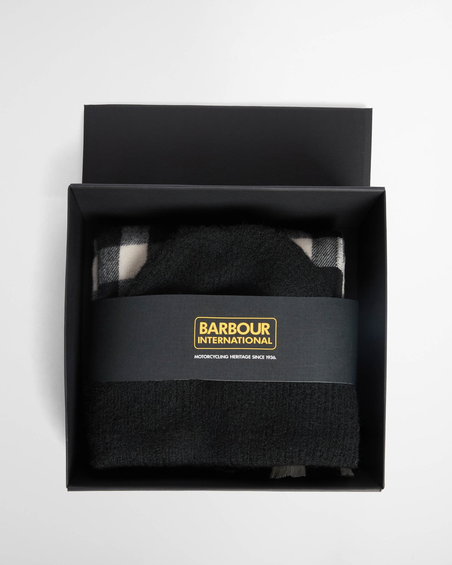Barbour International Kemora Womens Beanie & Scarf Gift Set - Black/Moonbeam