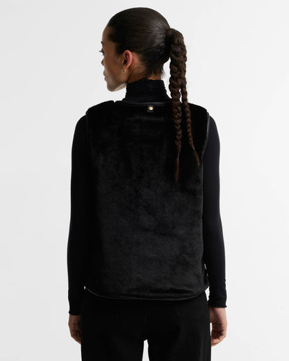 Barbour International Oulton Womens Faux Fur Liner - Black | CHO | Designer Womens Jacket Liners