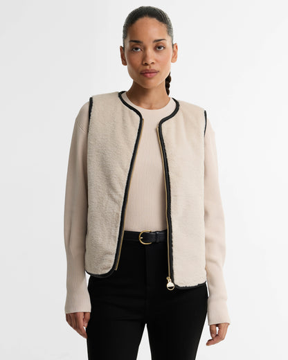 Barbour International Oulton Womens Faux Fur Liner - Lt Stone/Black | CHO | Designer Womens Jacket Liners
