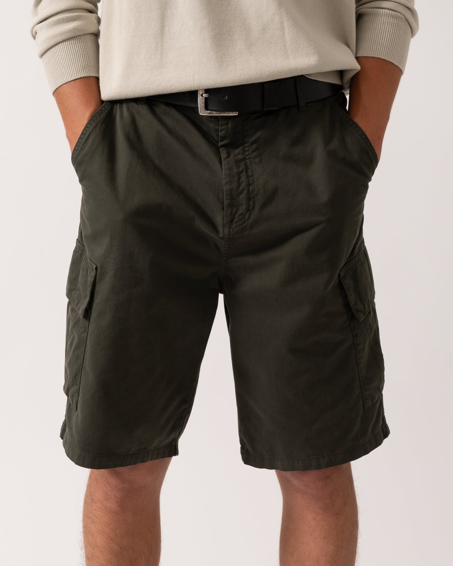 Lyle & Scott Mens Cargo Shorts - W485 Olive