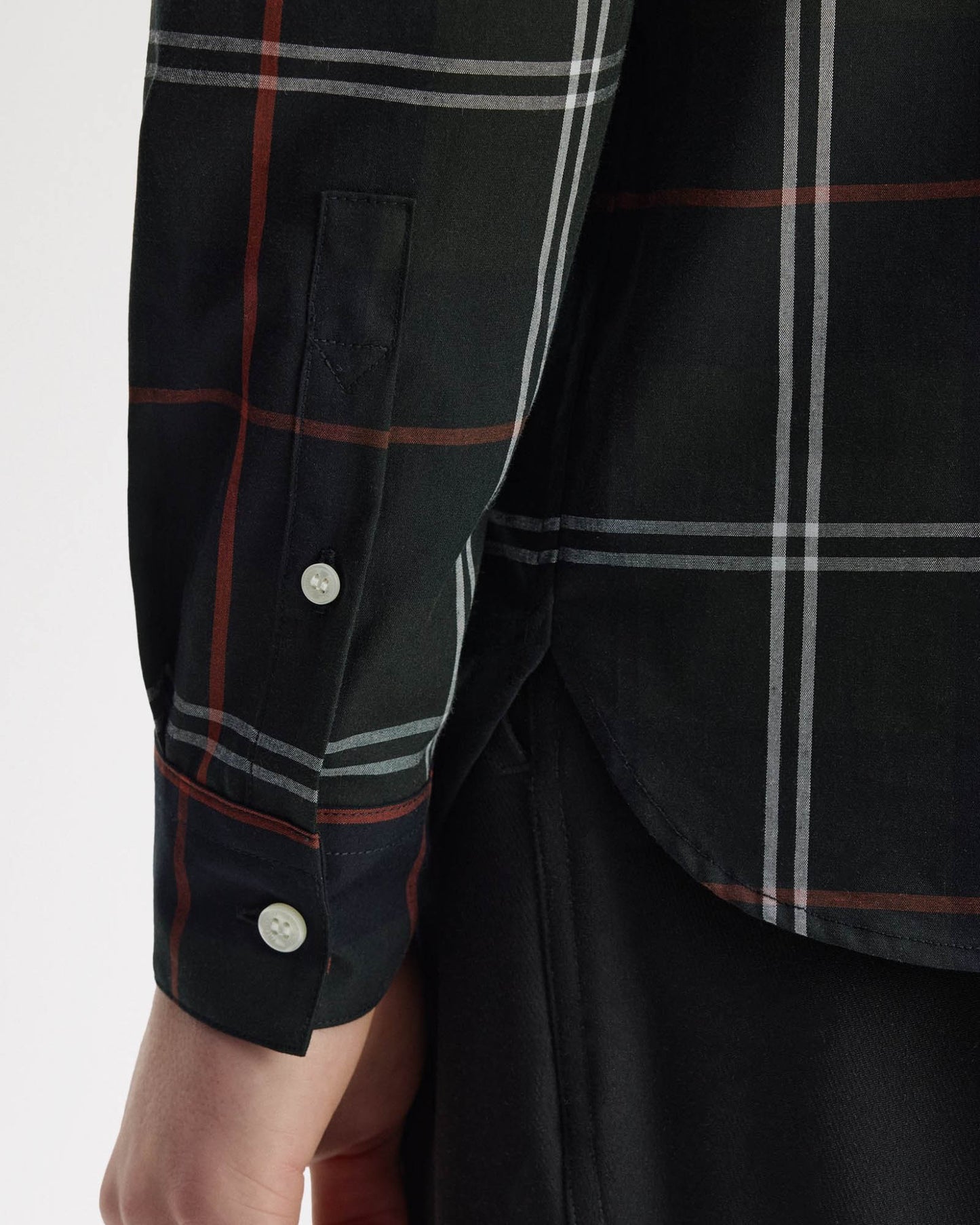 Fred Perry Mens Poplin Tartan Shirt - Night Green Q20, sleeve detail