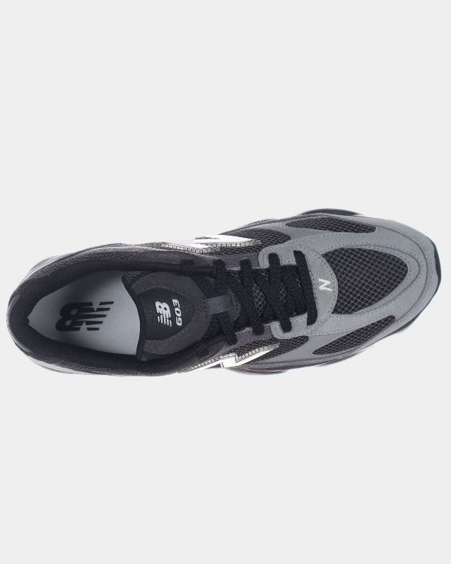 New Balance 603 Mens Trainers - Black/Magnet | CHO | Designer Mens Trainers