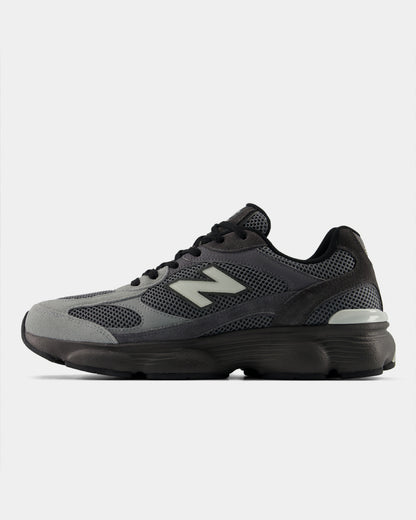 New Balance 603 Mens Trainers - Black/Magnet | CHO | Designer Mens Trainers