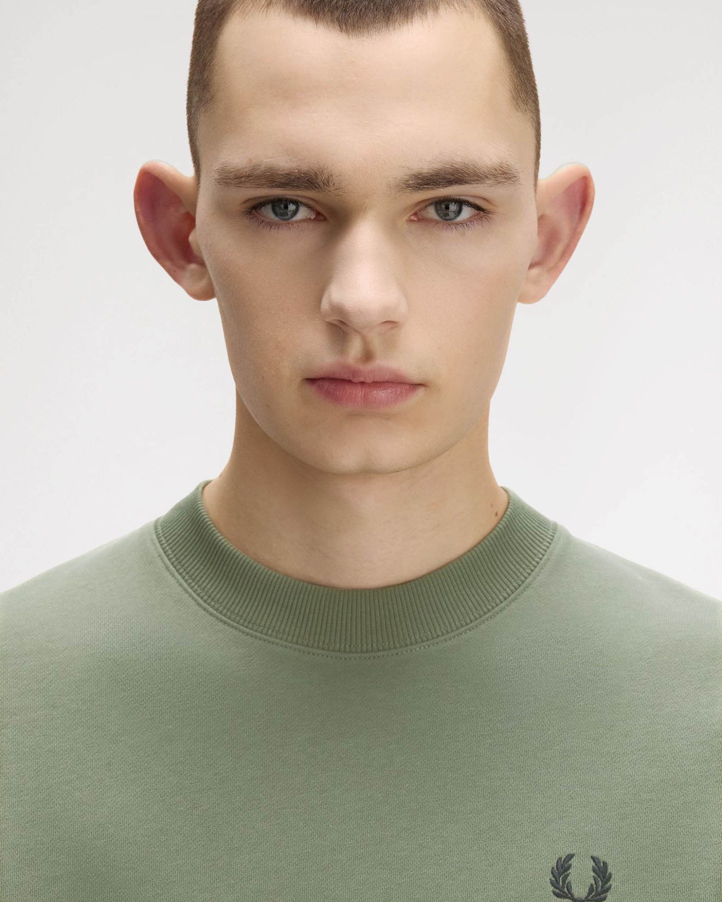 Fred Perry Mens Crew Neck Sweatshirt - Laurel Wreath Green/Black/Black Z50