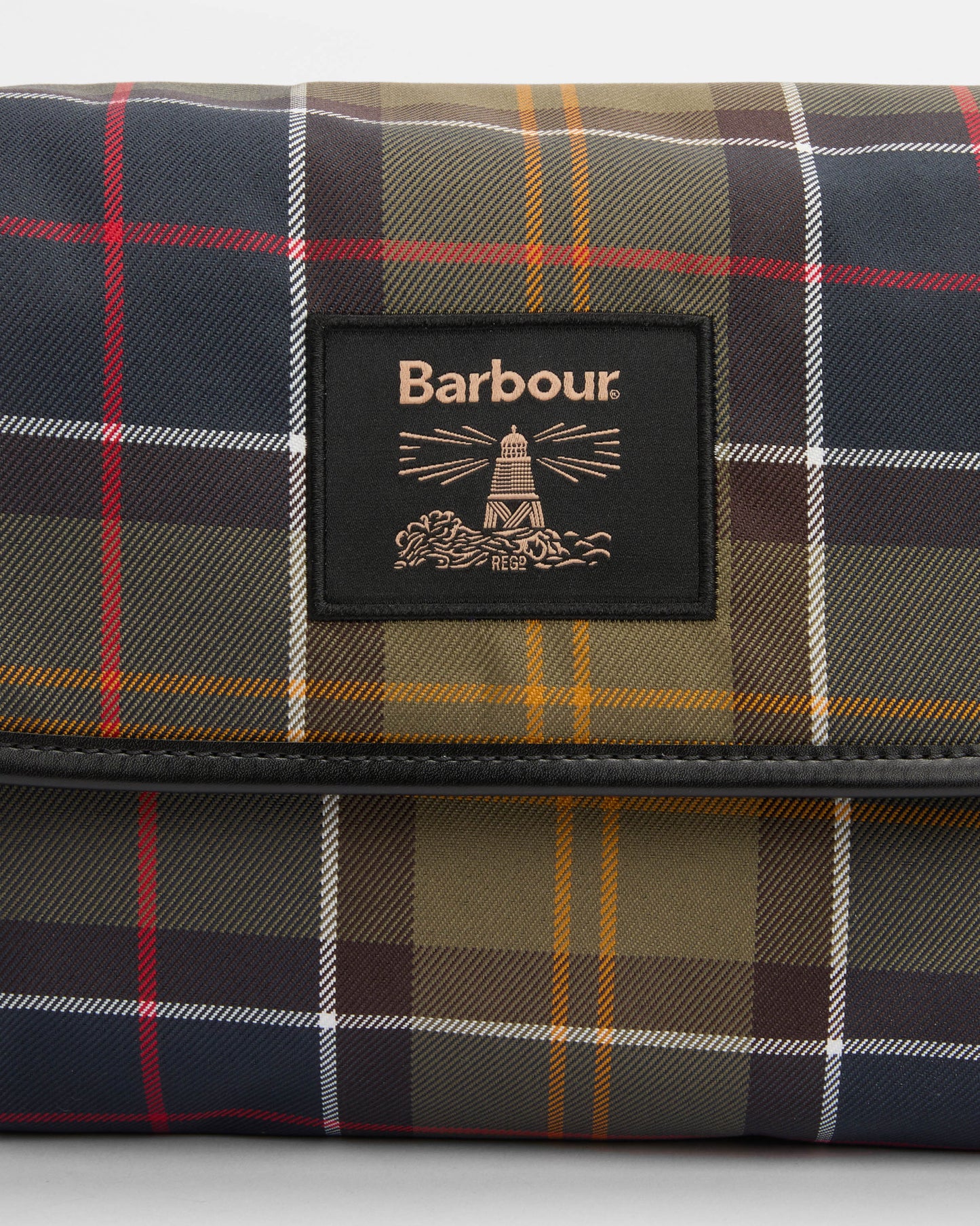 Barbour Tartan Hanging Mens Washbag - Classic/Beacon | CHO | Designer Mens Toiletry Bags