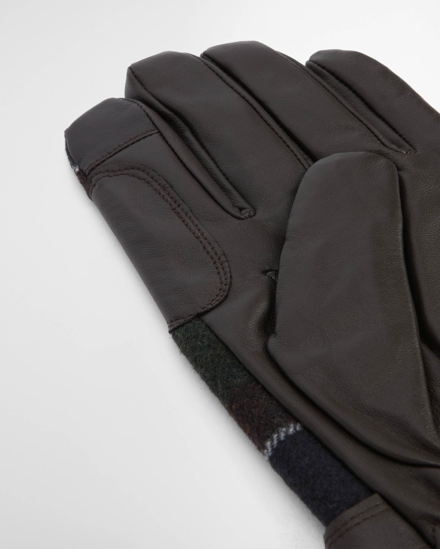 Barbour Newbrough Mens Tartan Gloves - Classic Tartan | CHO | Designer Mens Gloves