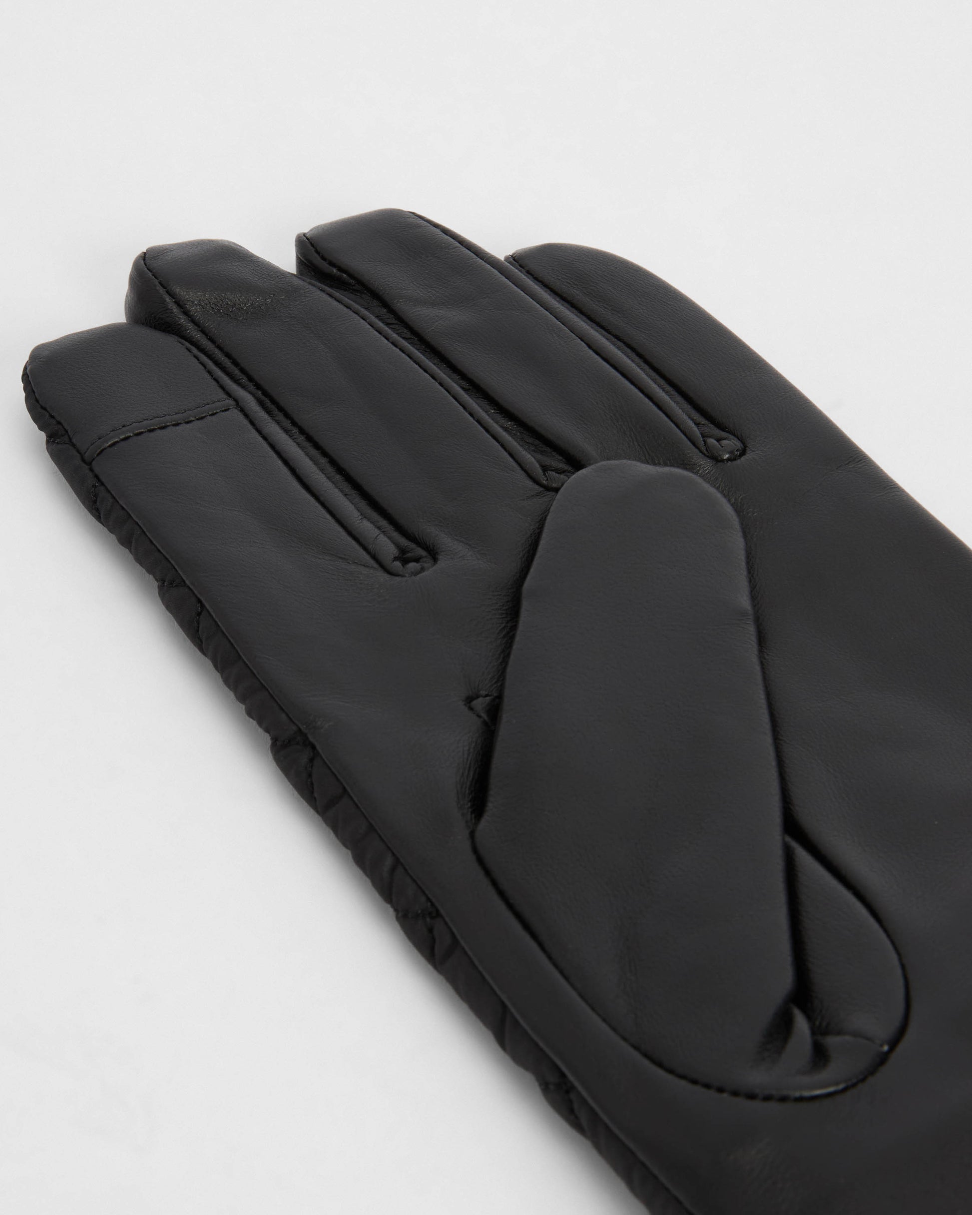 Barbour Singsby Mens Waterproof Gloves - Black | CHO | Designer Mens Gloves