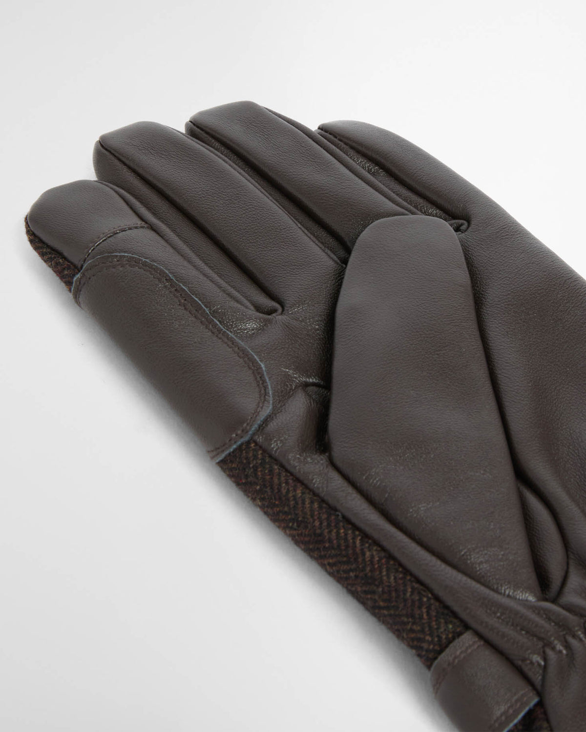 Barbour Barlow Mens Gloves - Brown, fingers detail.