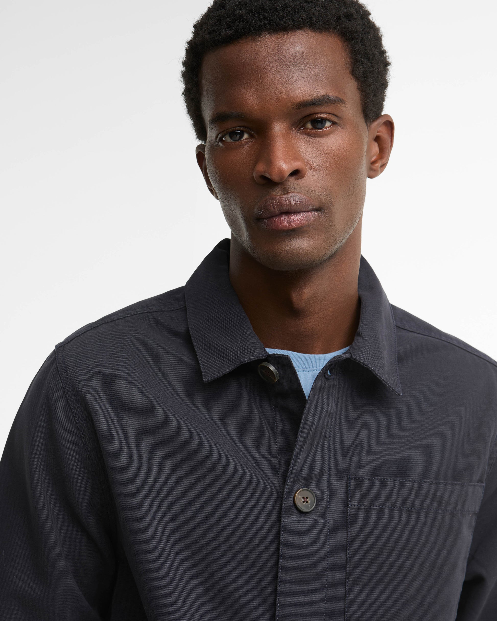 Barbour Mens Tartan Trimmed Washed Overshirt - Dark Navy, collar detail. 