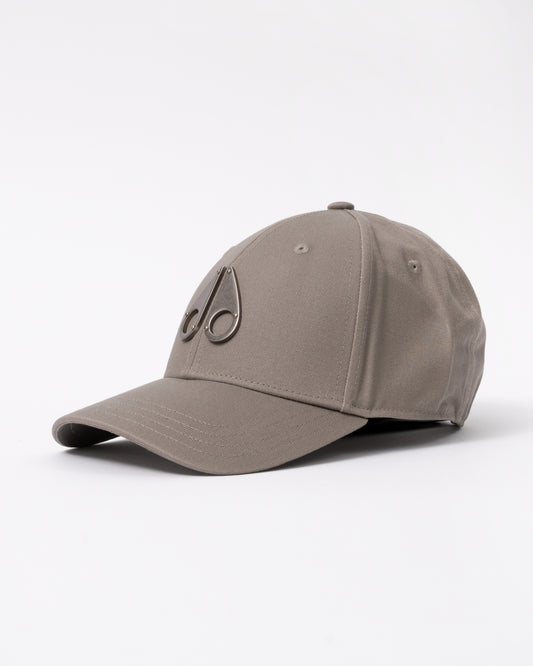 side view of a Moose Knuckles Front Logo Icon Cap in Ashen 1968