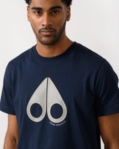 close up shot of a model wearing a Moose Knuckles Tandem Mens T-Shirt in Navy 833