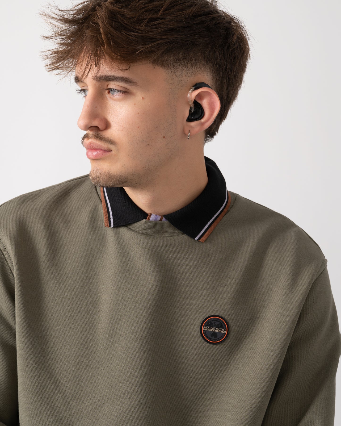 Napapijri Badge Mens Crew Neck Sweatshirt - Tea Leaf G0A